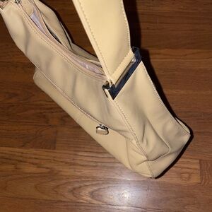leather bag 90s tan leather beige silver Y2K 2000 costume theme party Halloween